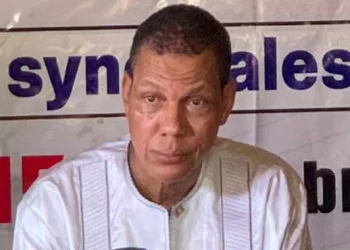 Abdoulaye SOW à Aboubacar Soumah : “Il faut extirper les caméléons dans le mouvement syndical”