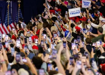 Donald Trump promet une vague massive d’expulsions de migrants en cas de retour à la Maison Blanche