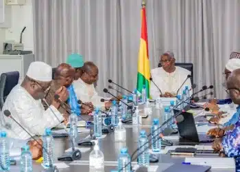 Problème d’électricité en Guinée : Bah Oury en fait son premier dossier prioritaire