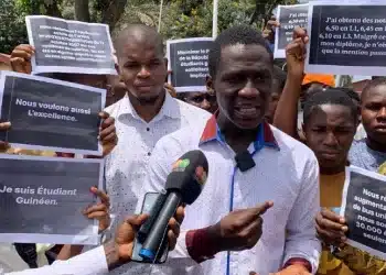 Kaloum : manifestation des étudiants devant le MESRSI