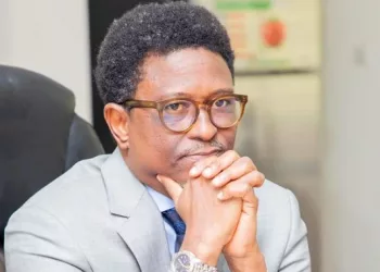 Enseignement supérieur : des enseignants-chercheurs interpellent le ministre Alpha Bacar