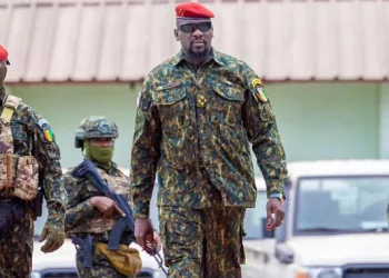 Général Mamadi Doumbouya et la fiction de la séparation des Pouvoirs en Guinée