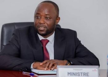 Recensement biométrique des fonctionnaires : le ministre du travail organise  une session de rattrapage