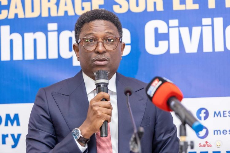 Alpha Bacar, ministre de l'Enseignement supérieur