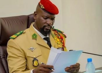 Guinée : les secrétaires généraux des ministères payés à 3000 dollars par mois