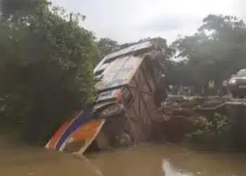 Faranah : 5 personnes tuées dans un accident, une vingtaine de blessés