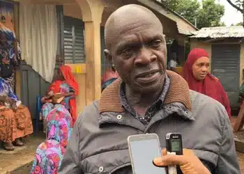 Le père de Cissé témoigne : “Les gendarmes lui ont tiré 2 balles, et les policiers sont ensuite venus le piétiner”