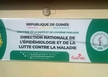 Guinée : le ministère de la Santé annonce la délocalisation du site de vaccination des voyageurs