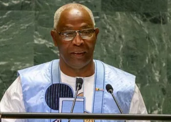 Transition guinéenne : Bah Oury appelle à un soutien international