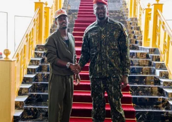 Palais Mohamed V : Black M reçoit un passeport diplomatique