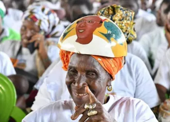 Décès de Binta Koroun, militante de l’UFDG : Cellou Dalein rend hommage à une maman dévouée