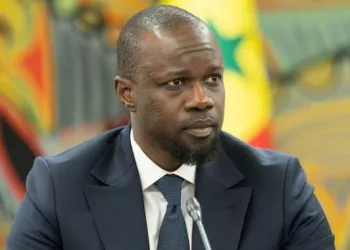 Fermeture des bases étrangères : une annonce majeure d’Ousmane Sonko au Parlement