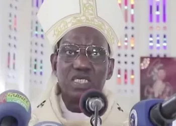 Mgr Vincent Koulibaly exhorte au dialogue : “Il ne s’agit pas d’aller avec la force des manifestations”