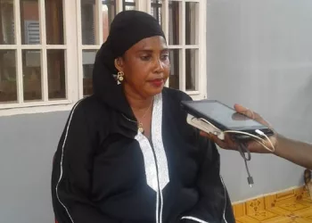 Affaire Ramatoulaye Kolon Diallo : le procès de diffamation contre le chef de l’État une nouvelle fois renvoyé