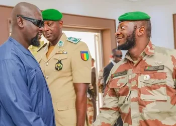 Selon le Général Amara, “les faits” plaident en faveur de la candidature de Doumbouya