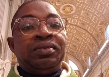 Père Louis Gbilimou : “L’idéal est que la Saint-Valentin ne soit pas seulement une fête éphémère”