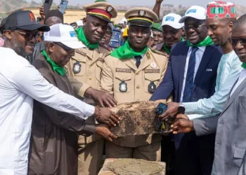 Mamou : lancement des travaux de construction d’un terrain de football à gazon synthétique