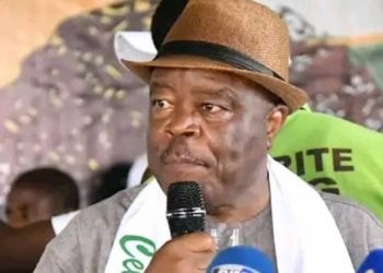 Limite d’âge :  “Une discrimination”, dénonce Zoutomou Kpogomou