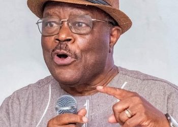 Couplage présidentielle-législatives : Zoutomou dénonce une “tactique de diversion”