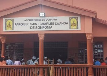 Pâques 2025 : la paroisse Saint-Charles Lwanga célèbre la résurrection dans la ferveur
