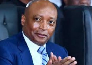 FEGUIFOOT : Patrice Motsepe, président de la CAF, félicite Sory Doumbouya