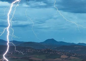Foudre meurtrière à Bissikrima : trois femmes tuées et plusieurs blessés