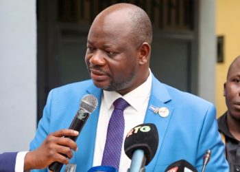 Le ministre Bogola Haba renouvelle son soutien à la FGF dans le litige avec la CAF