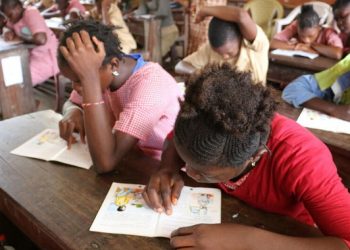 Apprentissage en crise : 83 % des enfants guinéens en situation de pauvreté éducative (Rapport)