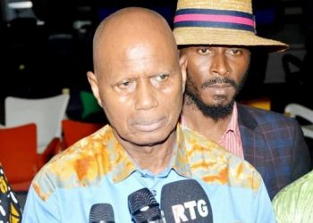 Médias : la HAC maintient l’interdiction faite aux Web TV et aux journalistes sans carte de presse