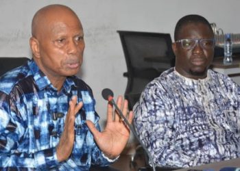 Médias : la HAC met en demeure les relais de radiodiffusions privées non conformes