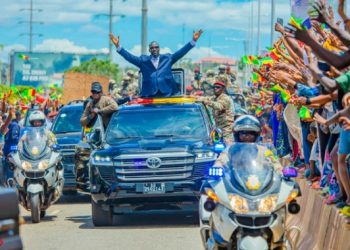 Campagne référendaire : pluralisme étouffé, le “Oui” monopolise l’espace public