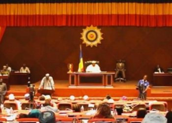 Révision constitutionnelle au Tchad : un député propose un mandat à vie pour le président