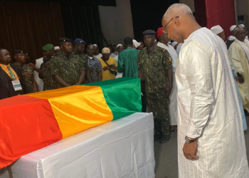 Palais du peuple : la Guinée rend un dernier hommage à Elhadj Mamoudou Camara