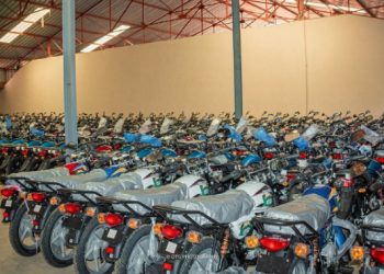 Éducation : le MEPU-A équipe les enseignants ruraux de 500 motos pour faciliter leur mobilité