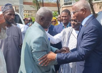 Hommage à Elhadj Mamoudou Camara : le gouvernement promet des funérailles dignes d’un sage respecté