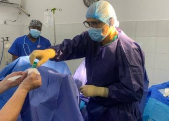 Hôpital Sino-guinéen : pose réussie d’un sphincter artificiel sur un patient, une première en Guinée