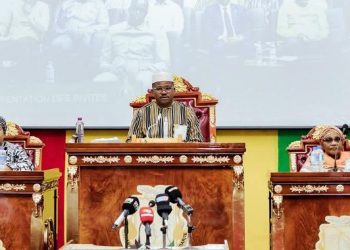 LFR 2025 : le CNT dénonce les privilèges qui saignent le budget national