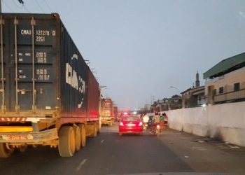 Fêtes de fin d’année : la circulation des gros porteurs suspendue dans la nuit du 31 décembre