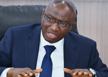 Infrastructures : le ministre des Travaux publics mise sur le développement des routes interurbaines