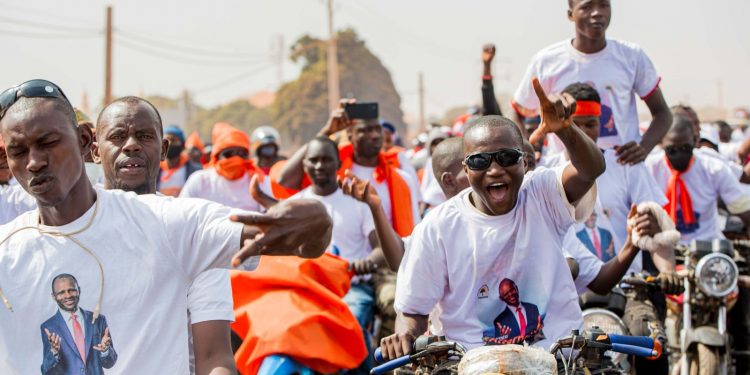 Kankan : un carnaval historique et une marée humaine pour le FronDeG d’Abdoulaye 