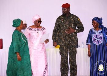 Mandat dédié aux femmes : sans une femme à la Primature, Doumbouya répète Alpha Condé