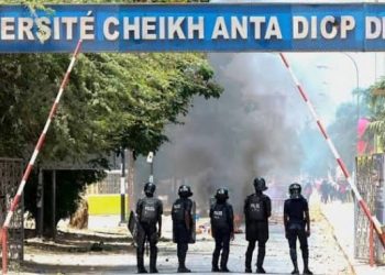 Université Cheikh Anta Diop de Dakar : vives tensions entre étudiants et forces de l’ordre