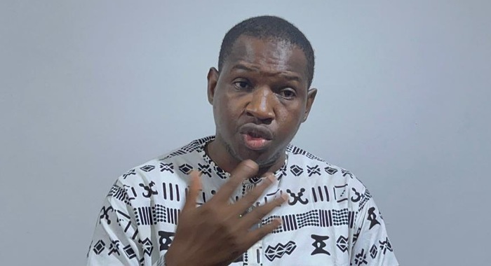 Absence de Doumbouya : “Un président peut voyager sans que les citoyens le sachent”, défend Cissé