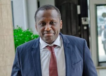 Banque centrale de Guinée : Karamo Kaba et ses deux vice-gouverneurs reconduits