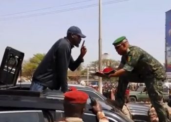 Mamadi Doumbouya : « Aucune portion de la terre laissée par nos ancêtres ne sera conquise »