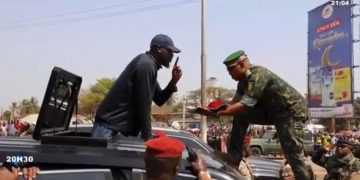 Mamadi Doumbouya : « Aucune portion de la terre laissée par nos ancêtres ne sera conquise »