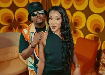 “C’est toi que je veux” : Azaya déclare sa flamme dans “Djamila”