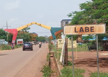 Bastonnade collective à Labé : deux collégiennes condamnées à un an de prison et un million GNF d’amende