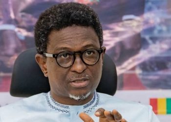 Education : un programme national pour 200 000 tables-bancs dans les écoles en Guinée