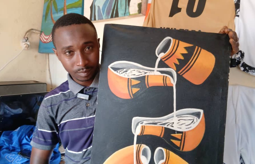 Journée mondiale de l’art : Abass Sylla, artiste peintre, alerte sur la dévalorisation du métier en Guinée